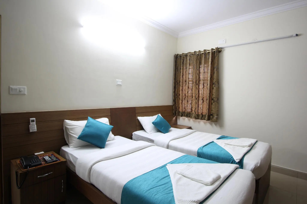 Hotel White Feather