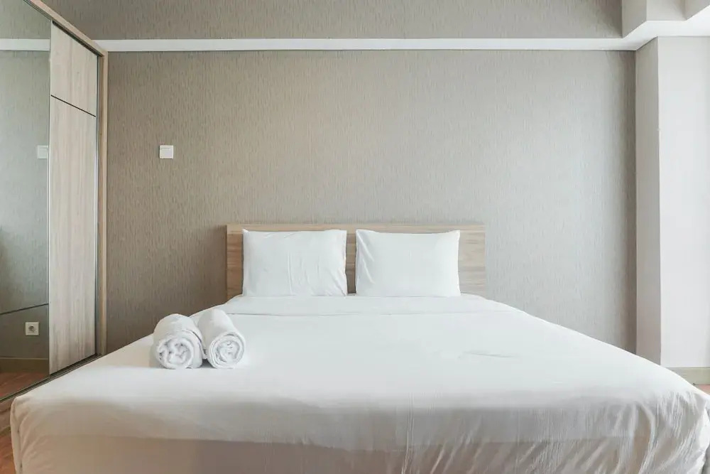 Comfortable And Nice Studio Room Apartement At H Residence