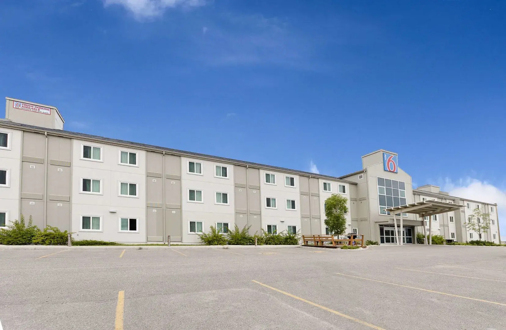 Motel 6-Brandon, MB