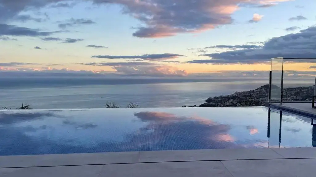 Villa Boa Nova Branca by LovelyStay