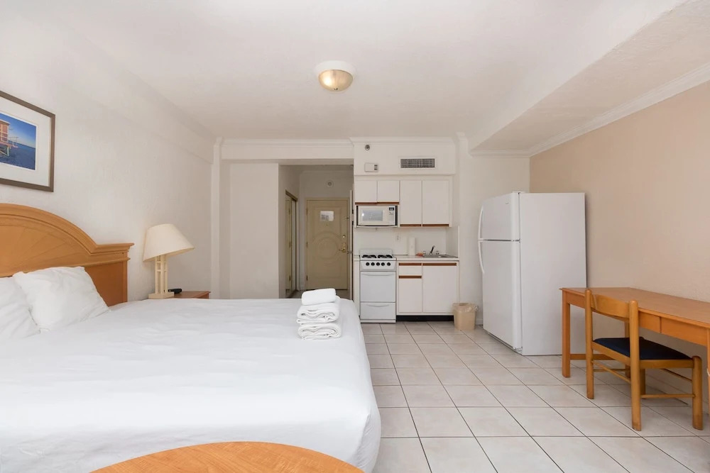 750 Ocean View Hollywood Beach