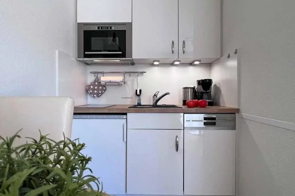 Ferienwohnung-15-mit-Sonnenbalkon-Residenz-Meeresbrandung-Duhnen