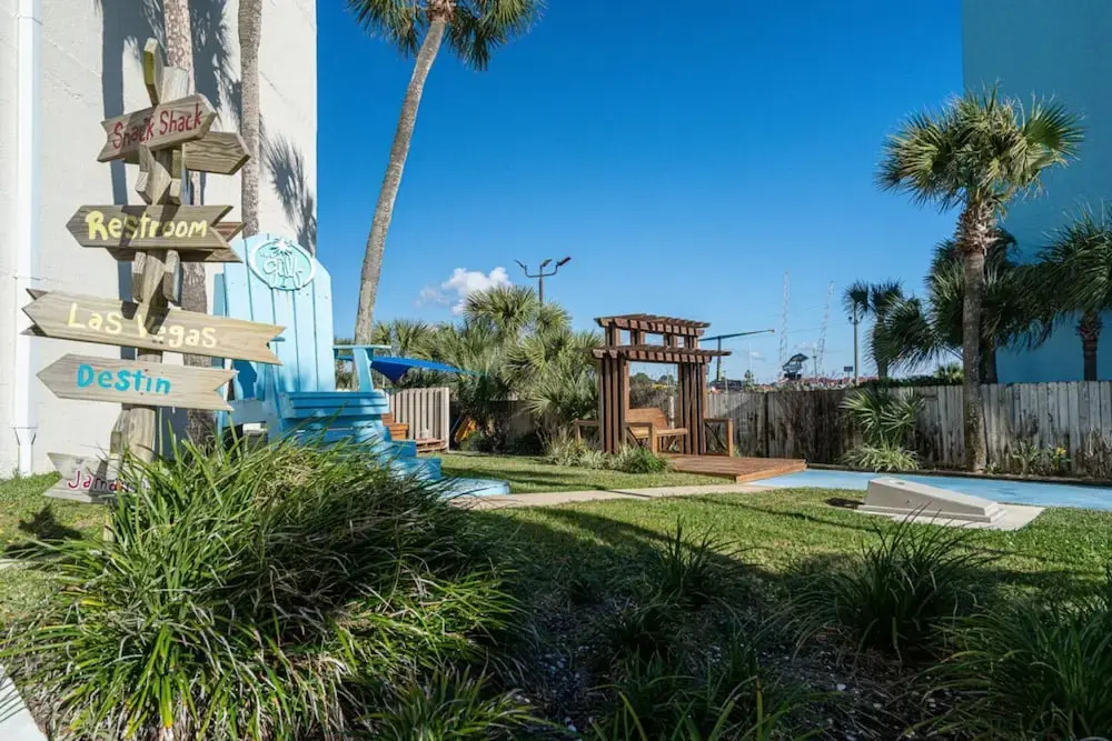 Top of the Gulf 320 Beachfront & Free Beach Chairs