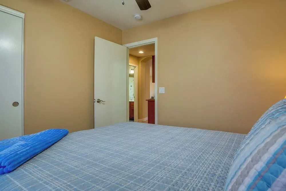 Bright Peoria Home w/ Gas Grill & Fire Pit!