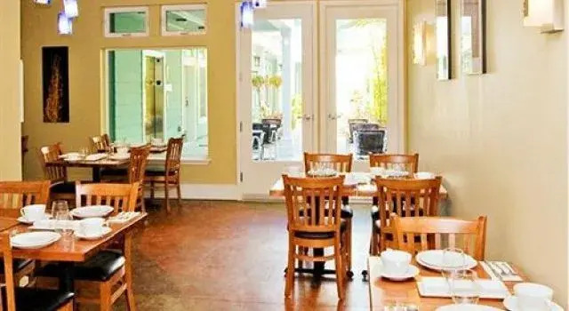 Pacific Blue Inn