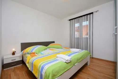 Apartment With Sea View 3558-3