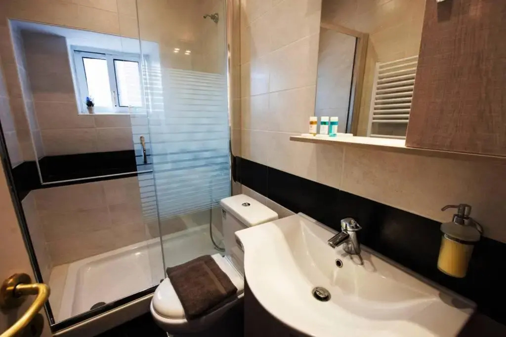 Downtown Apt at Filellinon