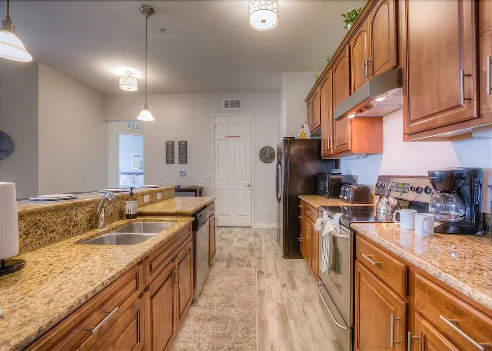 5048 Shoreway Loop #402,