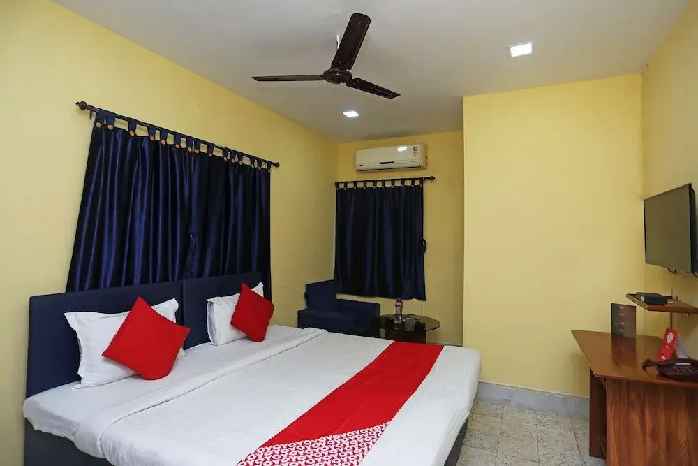 OYO 28291 Akash Ganga Stay