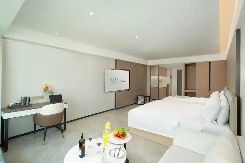 ECHIC Mercure (Guangzhou Baoneng Performing Arts Center Luogang Wanda Plaza)