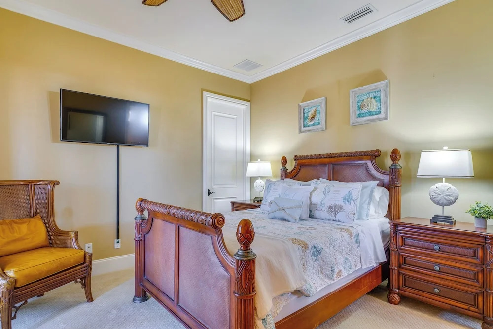 Upscale Villa w/ Pool & Boat Dock in Cape Coral