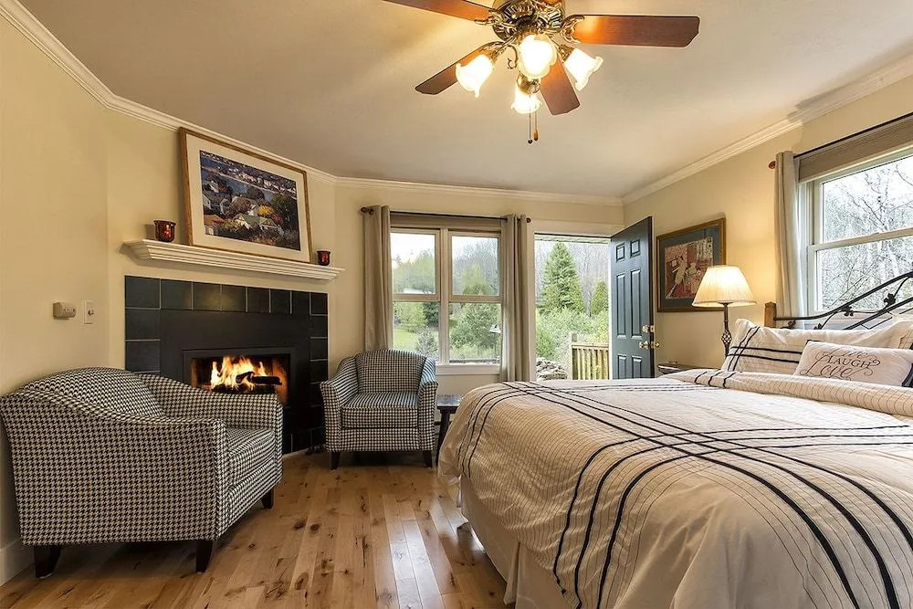 House on the Hill Bed and Breakfast
