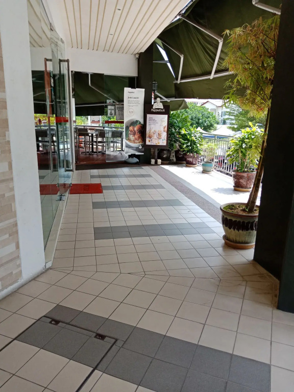 Hotel Zamburger Bukit Segar