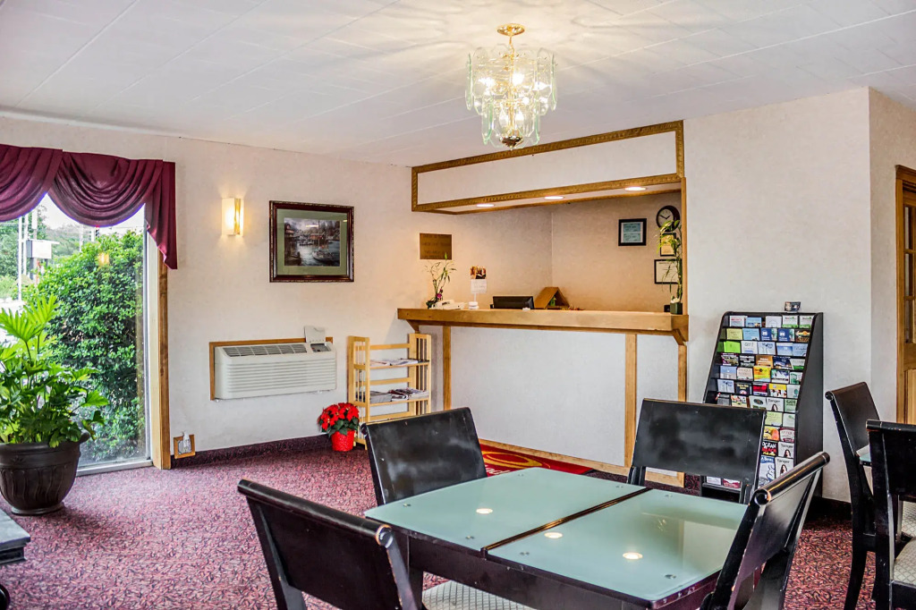 Econo Lodge Mystic