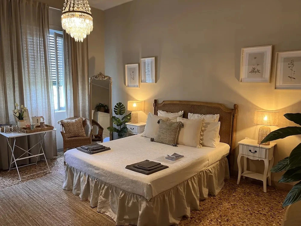 Villa House and Garden B&B