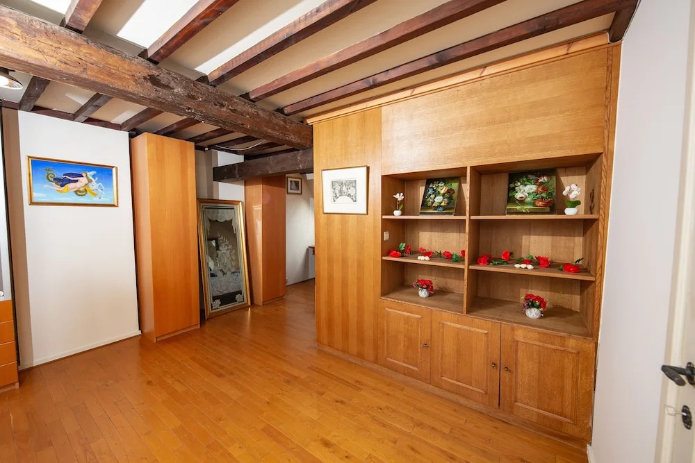 HOFMARKGRAAF - Unique apartment in historic Antwerp mansion