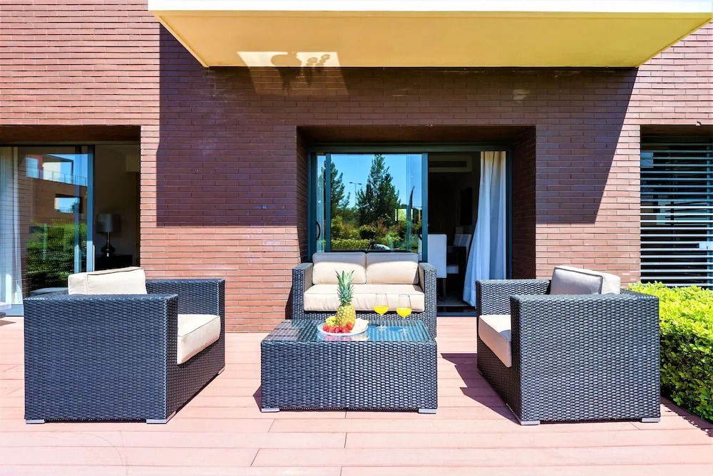 L Orangerie CA by Intiholidays