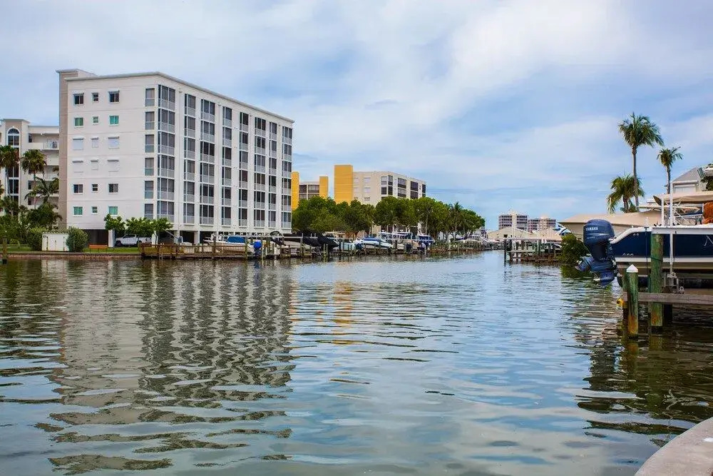 Windward Point 212