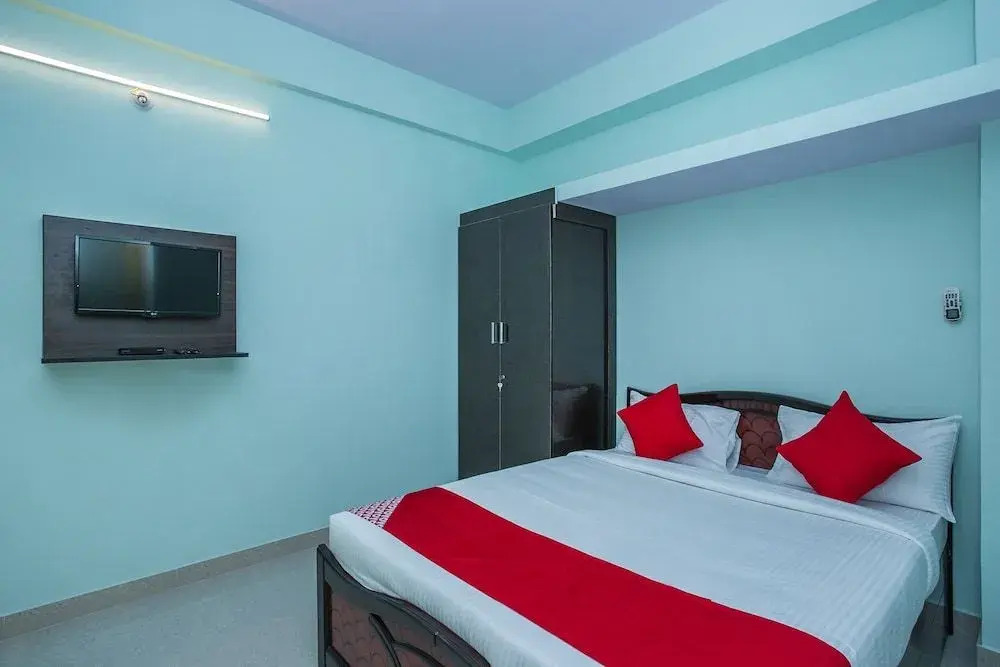 Oyo 23030 Hotel Gtv Comforts