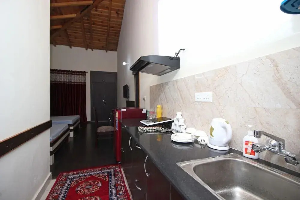 OYO 173 Mountain View Studio Rooms