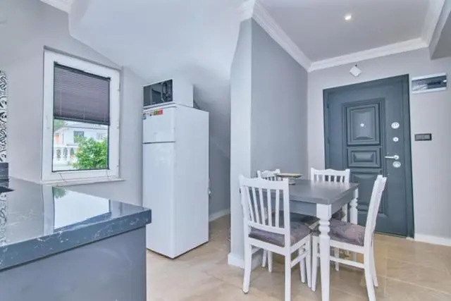 Belinda Apartments