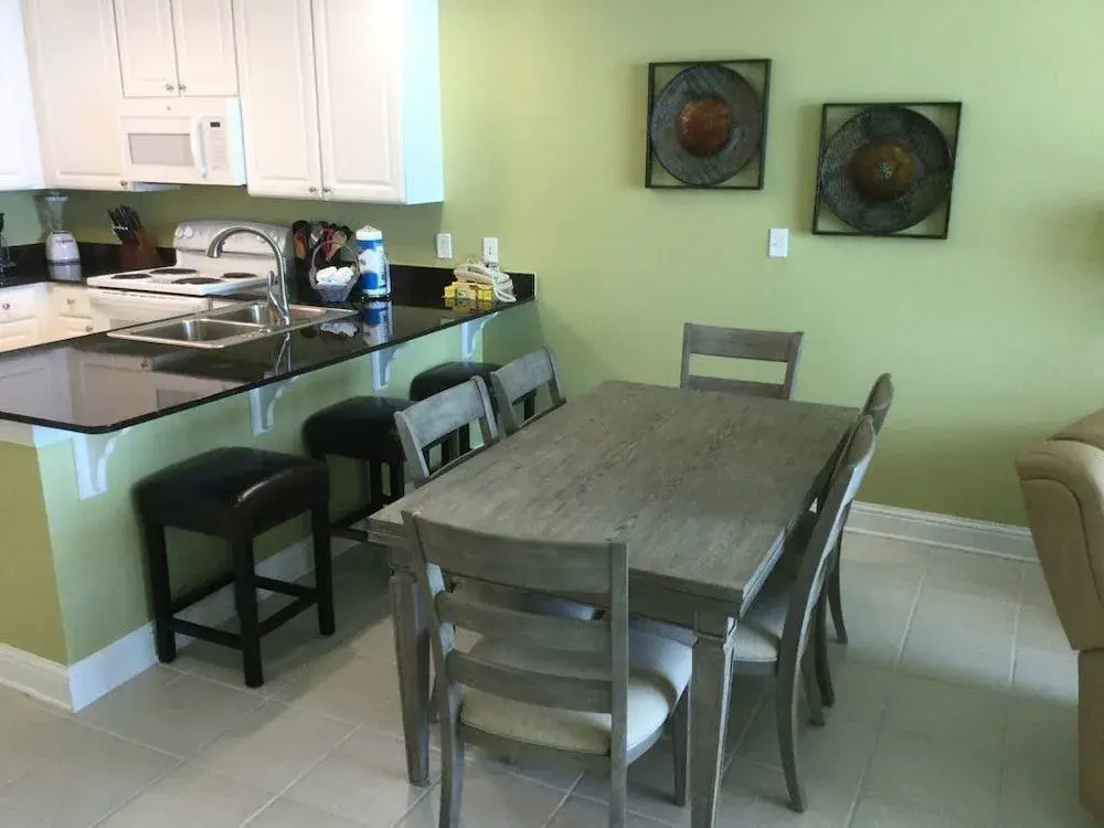 Lighthouse Unit 606 2 Bedrooms 2 Bathrooms Condo