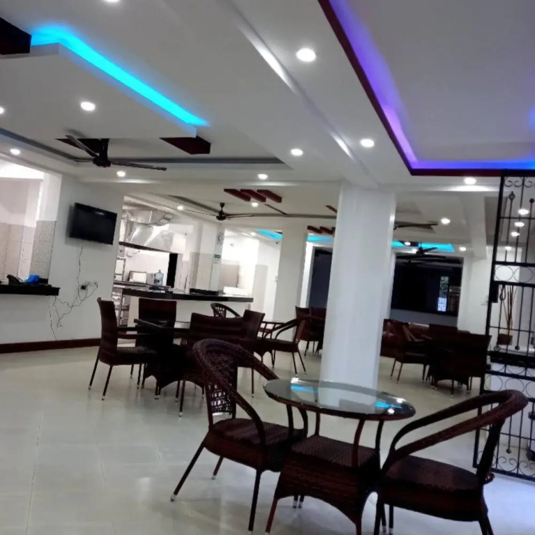 CaliTwapa Hotel & Restaurant