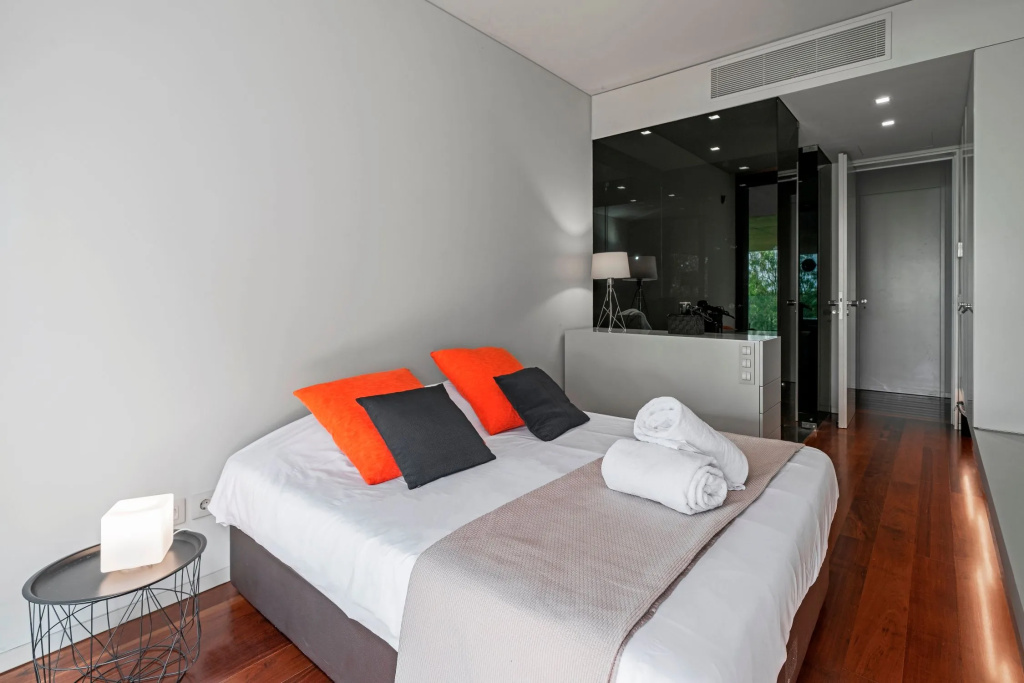Elevator, heated pool, A/C, state of the art holiday property | SkyLounge