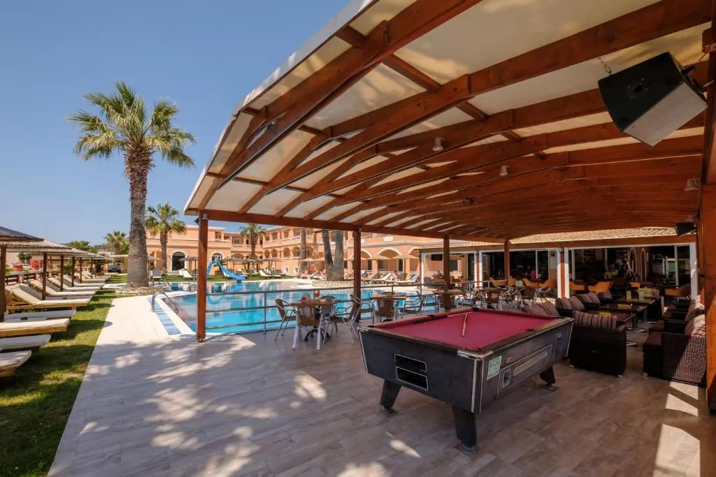 Lagoon Hotel & Apartments