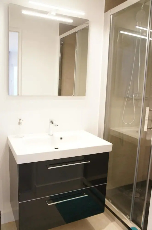 Republique 103 Apartment