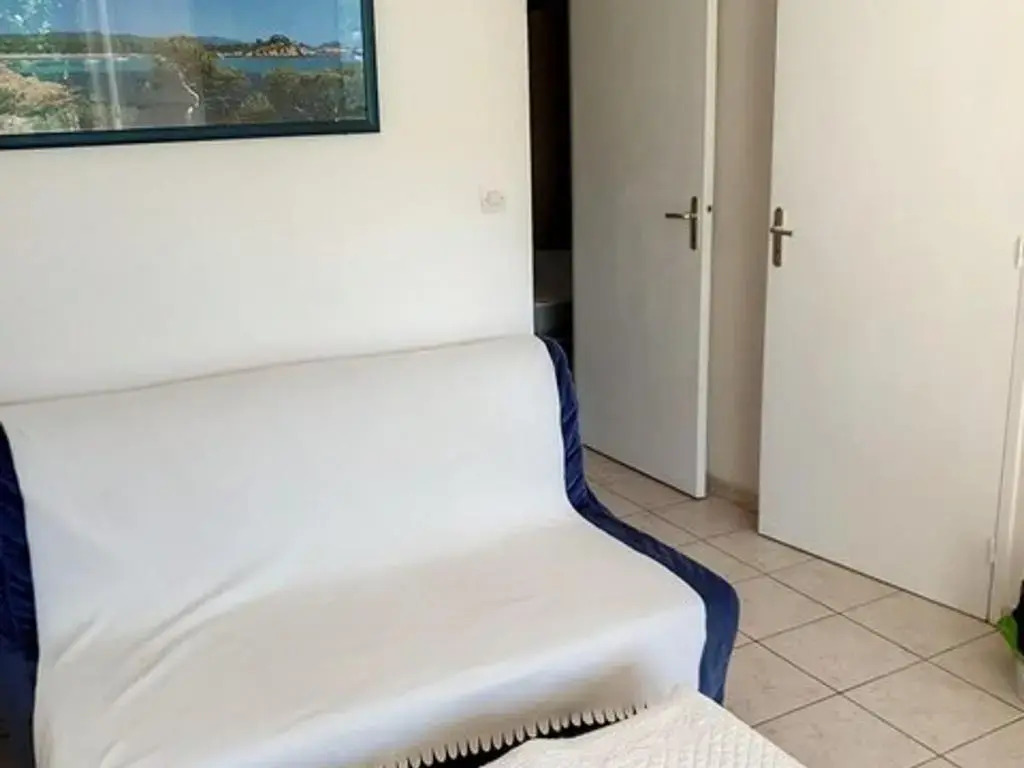 Appartement Bormes-les-Mimosas, 3 pièces, 6 personnes - FR-1-610-46