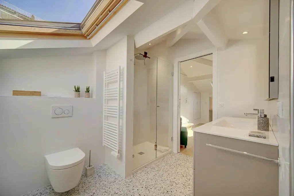 IMMOGROOM - Magnificent 180m duplex apartment - Parking - Air conditioning