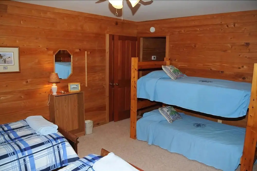 Flounder Inn - 4 Br Home