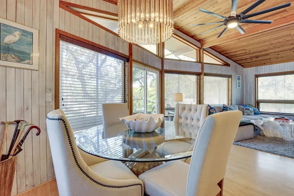 Scenic Siesta Key Home ~ 1 Mi to Village & Beach