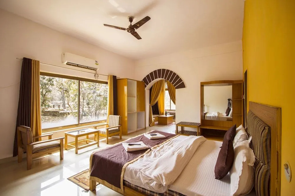 Jungle King Resort
