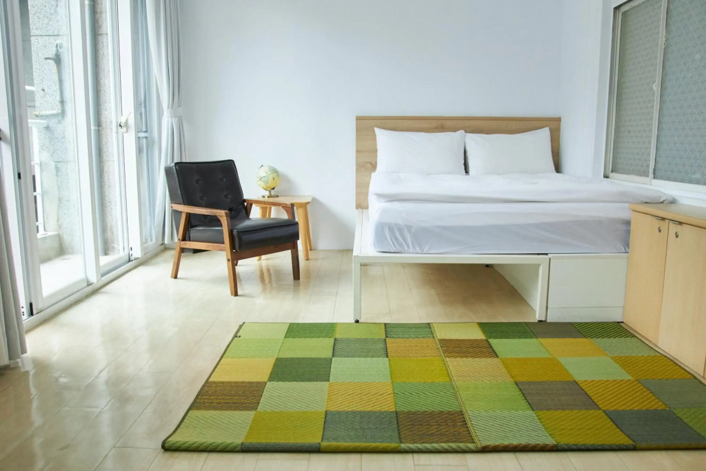 Flip Flop Hostel - Main Station