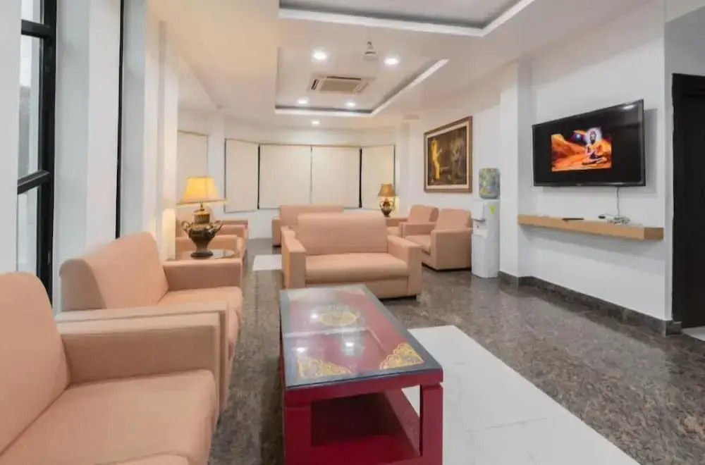 Hotel Ratnasambhava