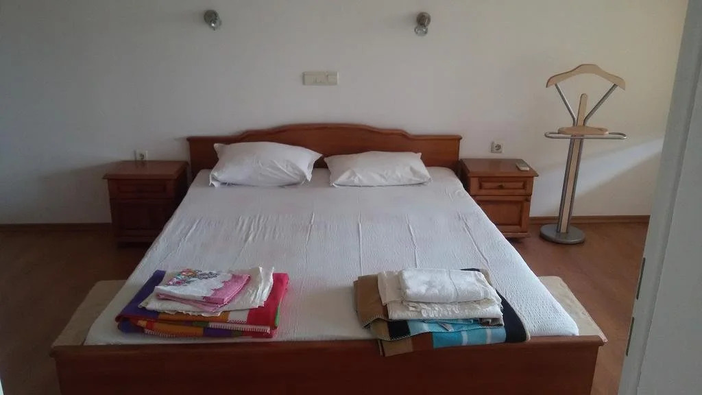 Mavrova Guest House