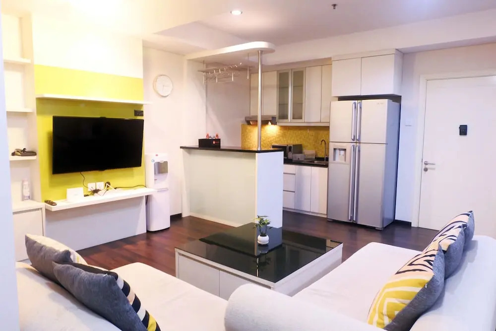 Big Studio at Cosmo Terrace Apartment Thamrin City By Travelio