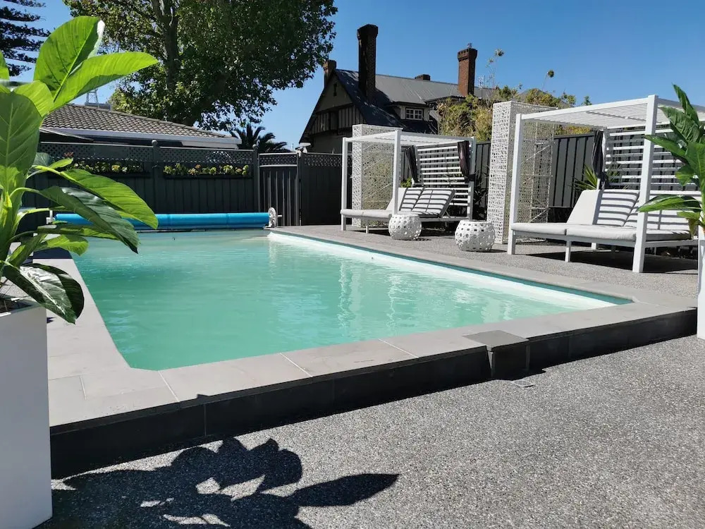 Town House Motor Inn