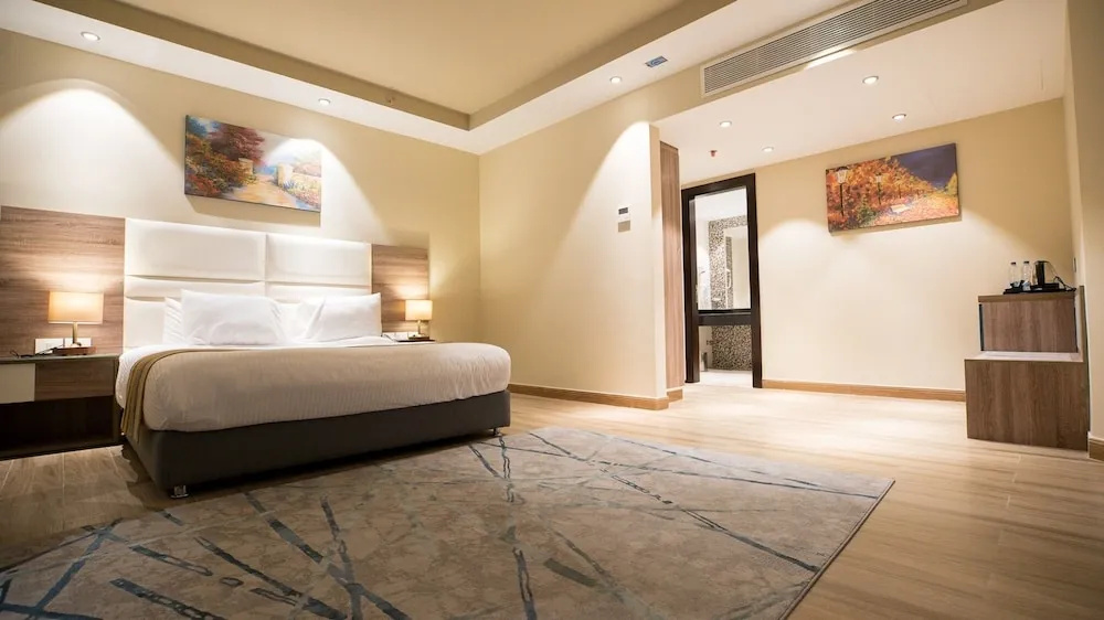Golden Jewel Beach&Hotel