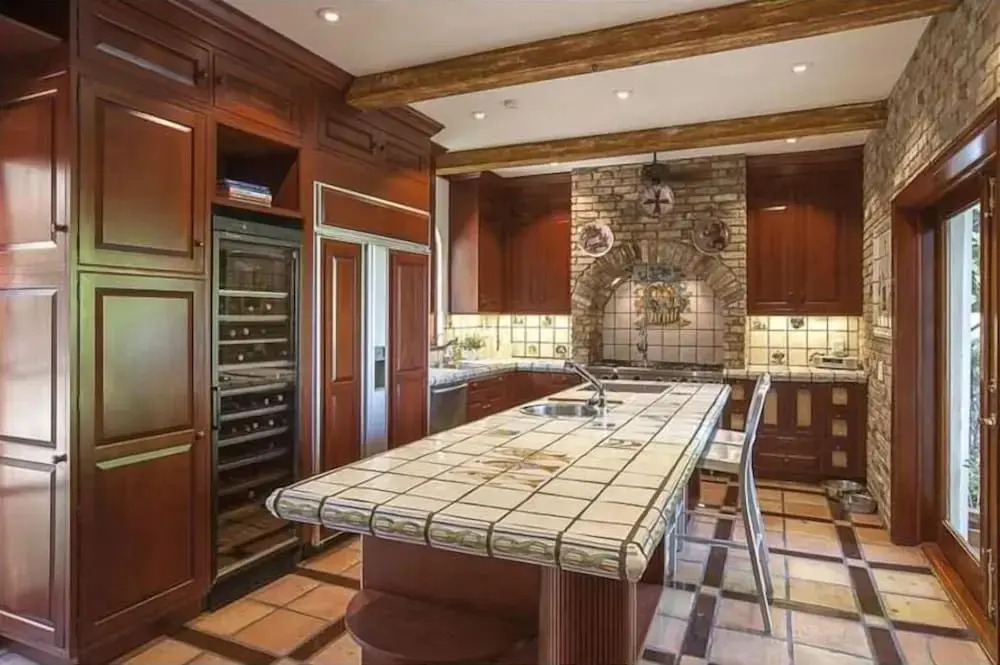 5 Bedroom Homes in Miami Beach by TMG