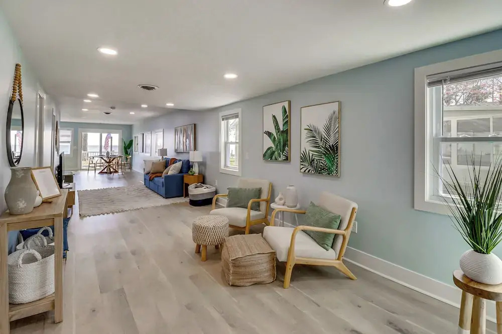 Bayfront Maryland Retreat w/ Deck, Near Beaches!