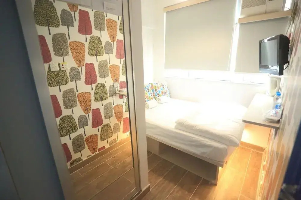 As 1 Hotel
