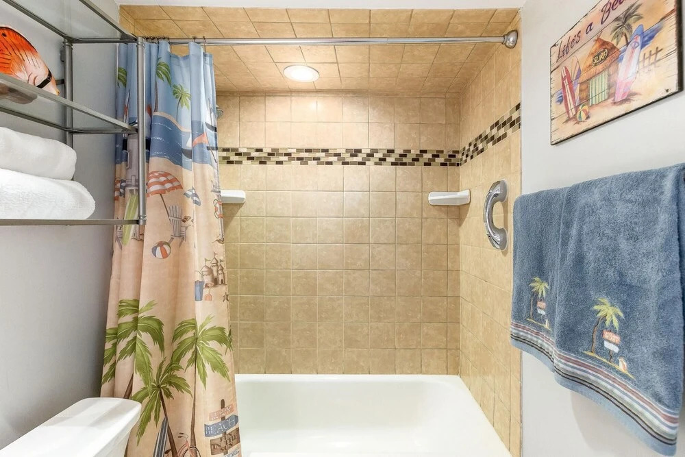 Quail Hollow A8-2d Renovated First Floor 2 Bedroom
