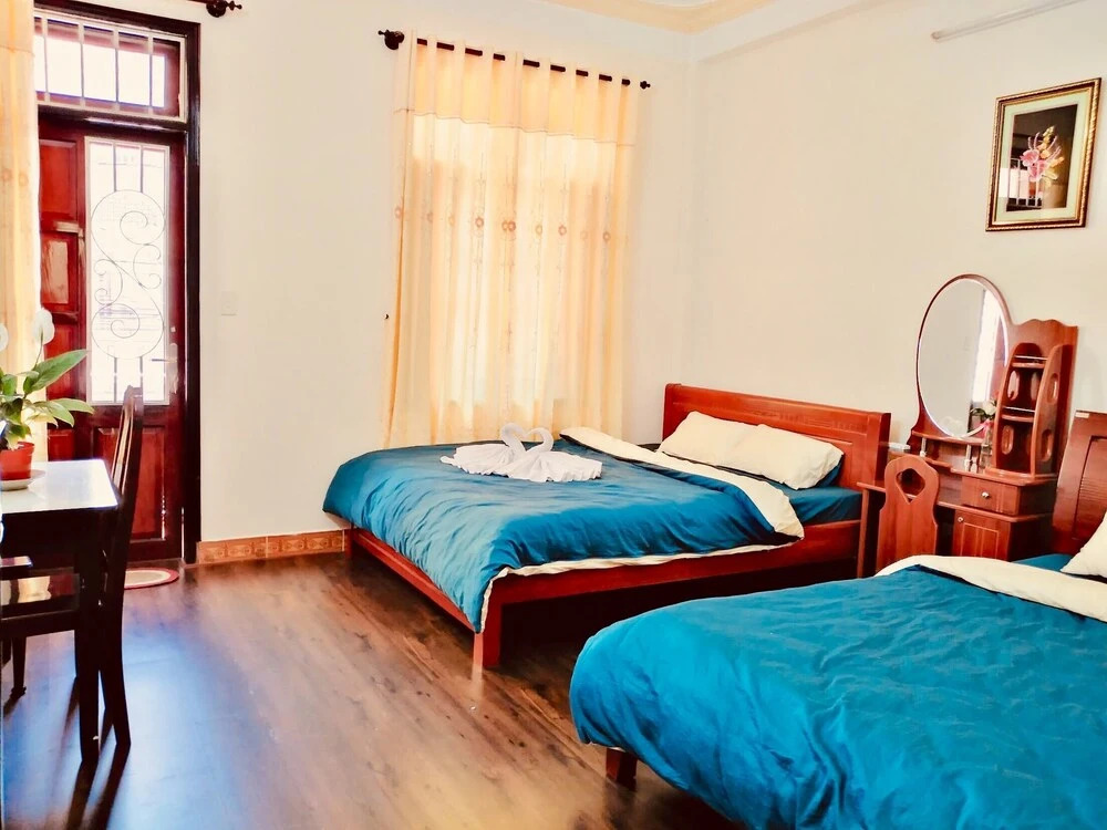 Phuong Lan Guesthouse
