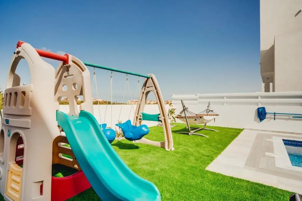 SunnyVillas 4BR New Villa Private Pool in Pernera