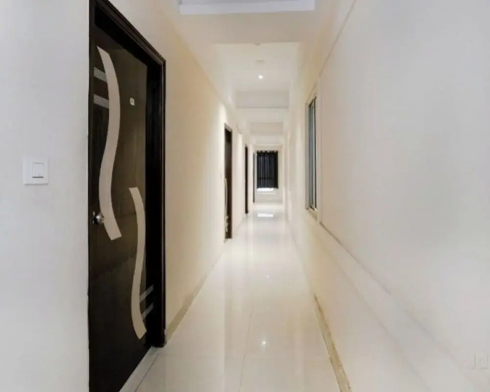 Hotel Sai Leela Residency