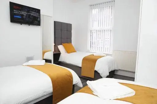 Sybil Townhouse Anfield Sleeps 15
