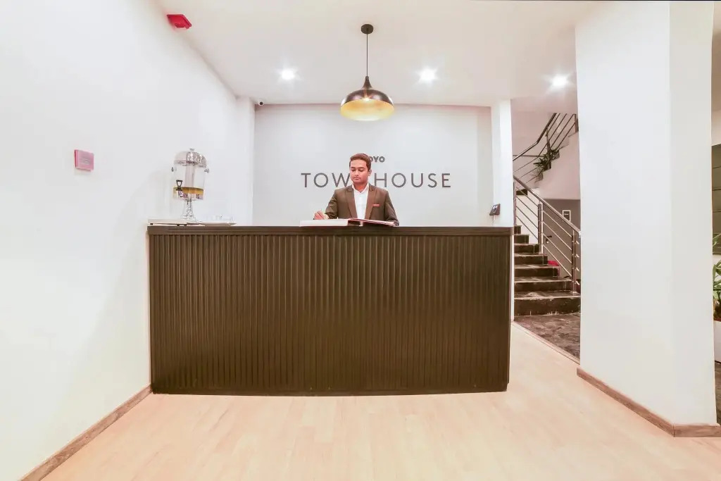 OYO Townhouse Boutique Design 363 Sarjapur Near 7D Voyage
